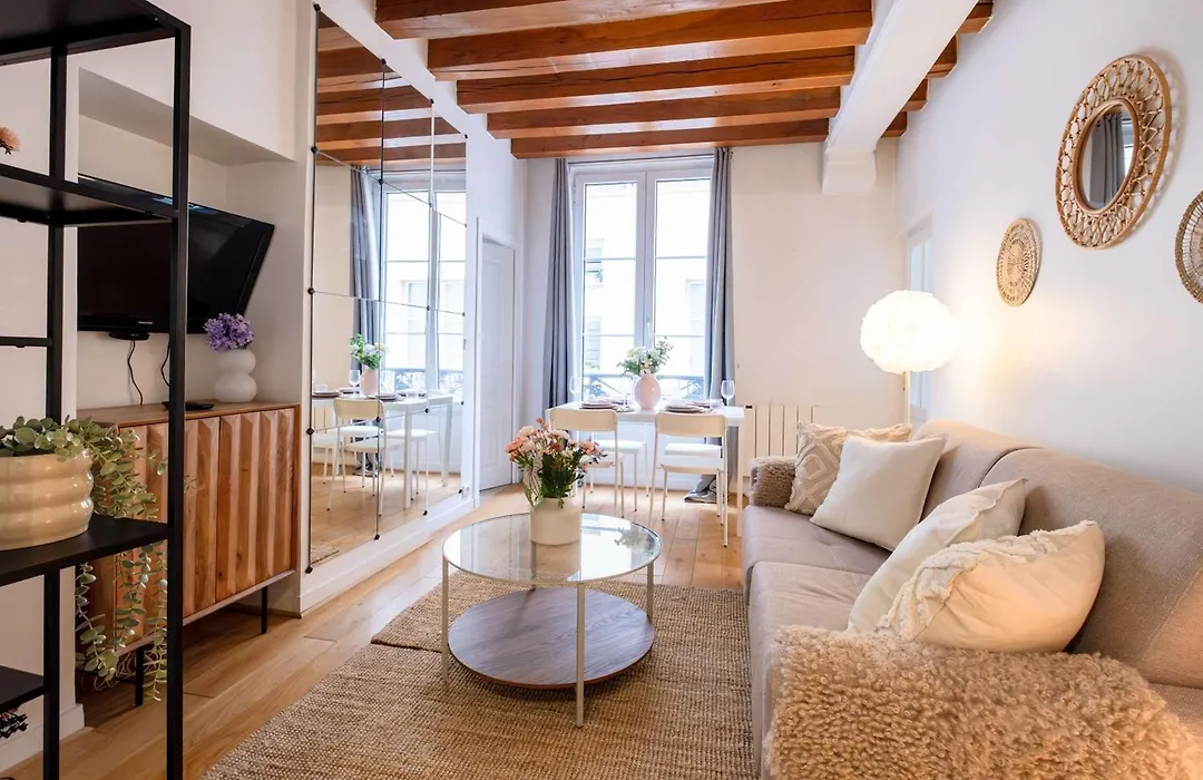 4 Guests Flat Palais Royal 1-1